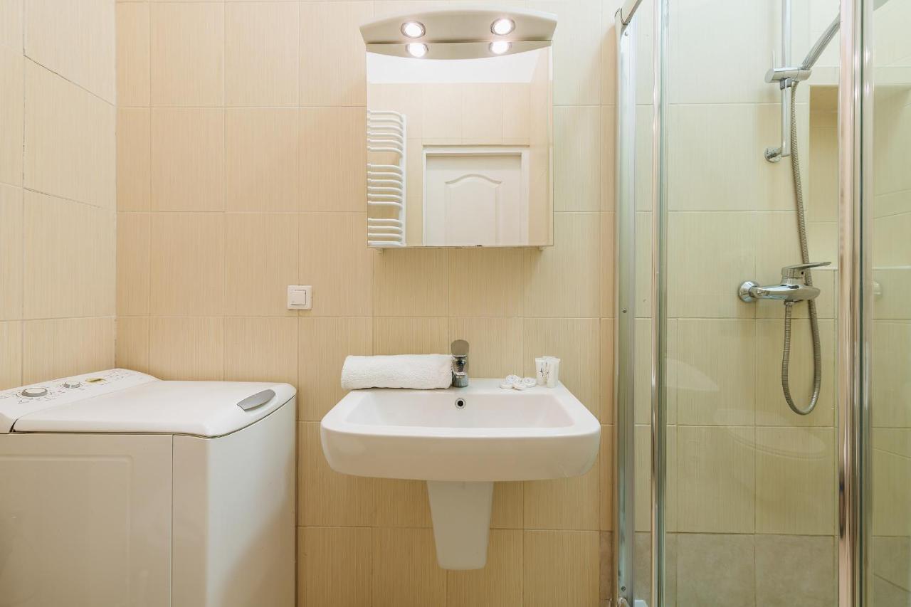 Miodowa Street P&O Serviced Apartments Varsovia Exterior foto